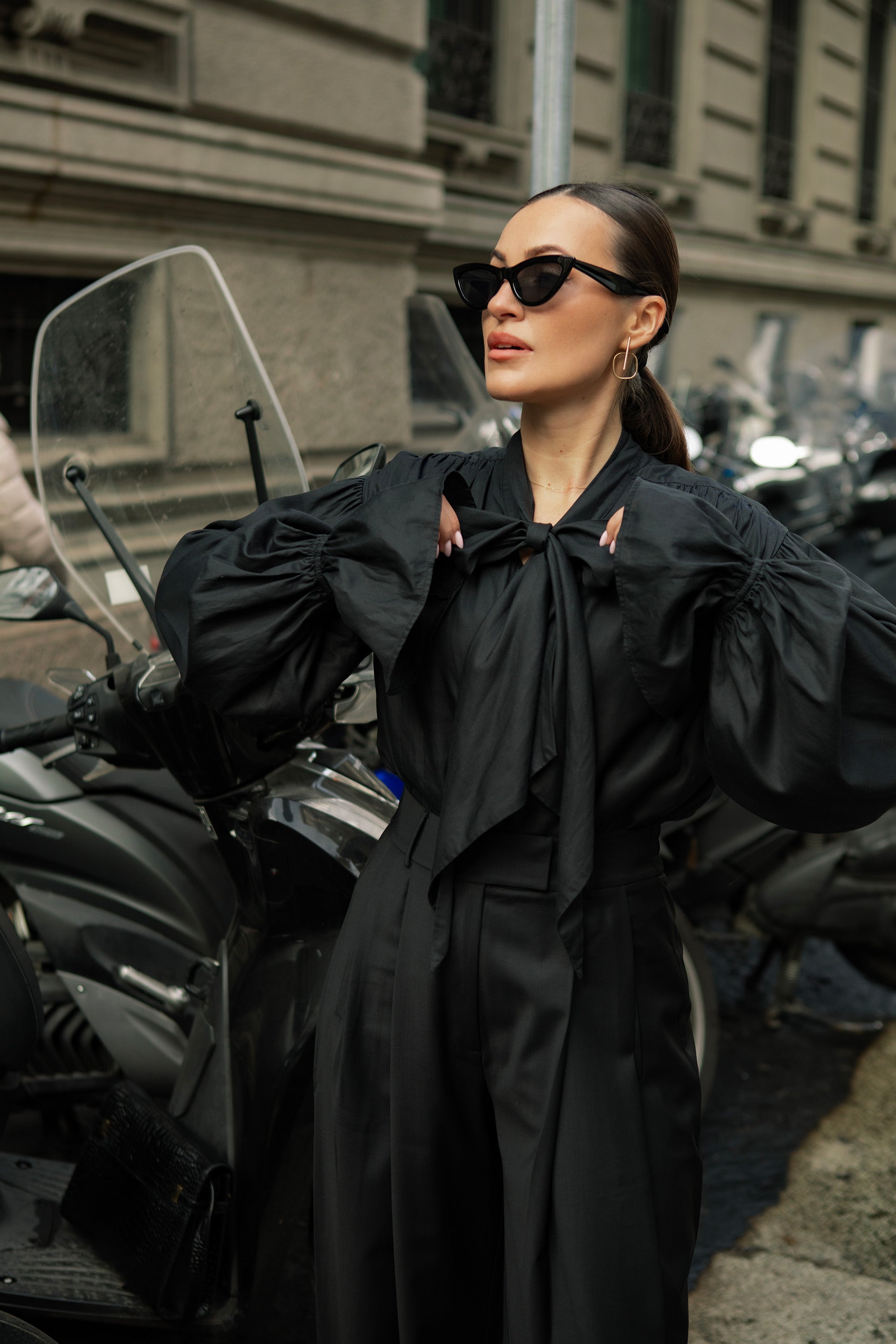 Protagonista Tencel Bow-Tie Black Blouse With Voluminous Airy Sleeves XS/S