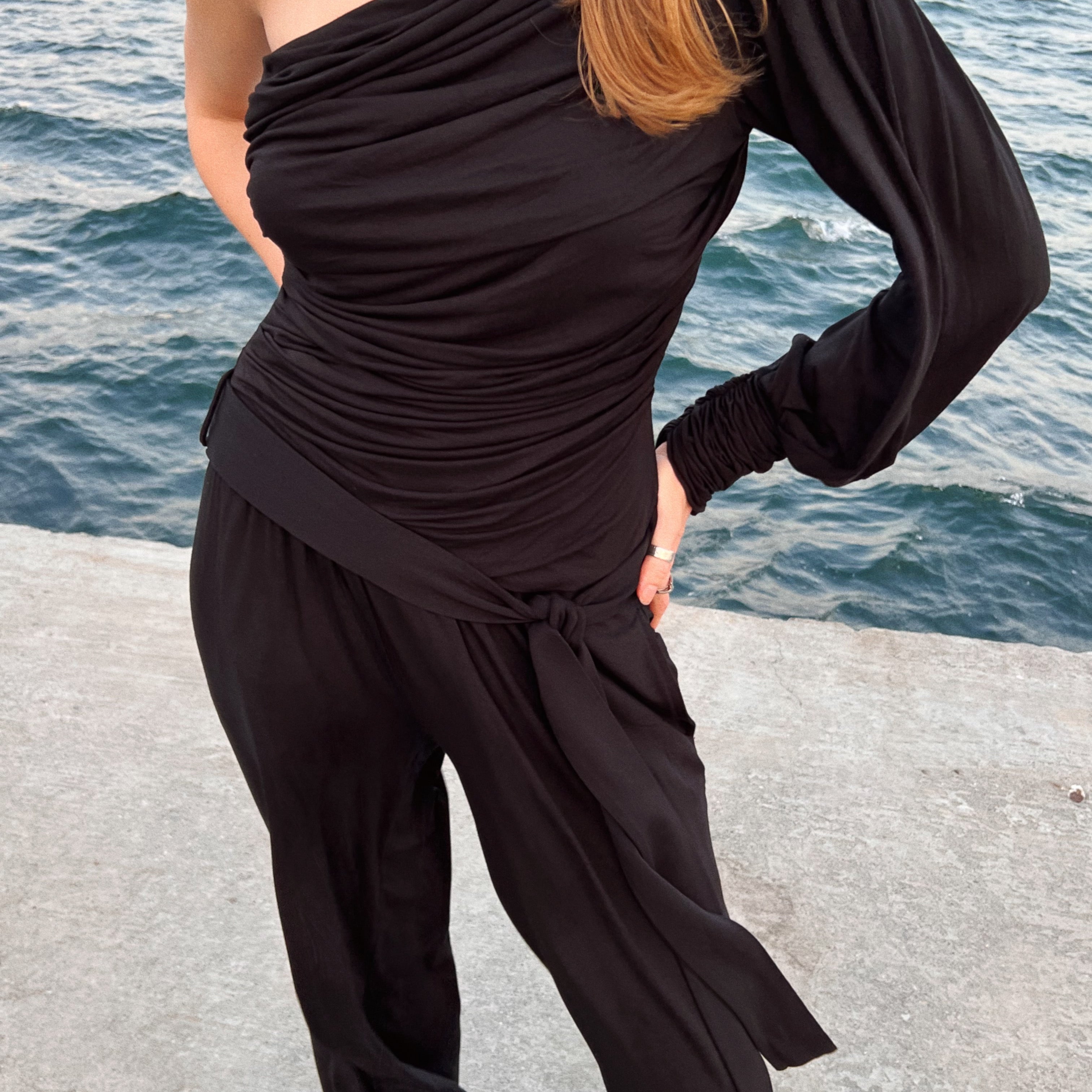 Black Knit 2-Piece Set With An Asymmetrical One-Sleeve Blouse And Palazzo Pants - ETNA Blouse and pants