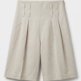 Luxury sand linen-blend Bermuda shorts with front pleats, wide-leg silhouette, high waist and distinctive double belt loops