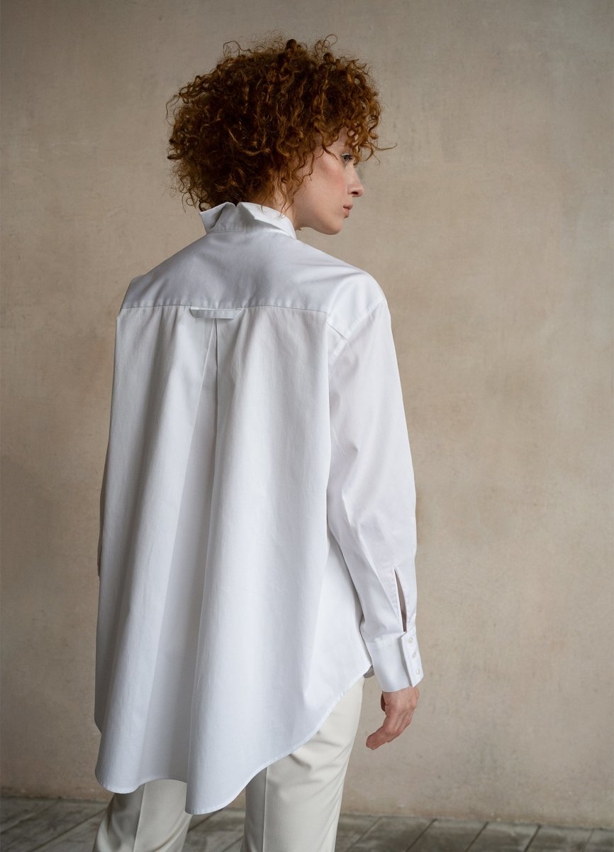 Oversize white shirt